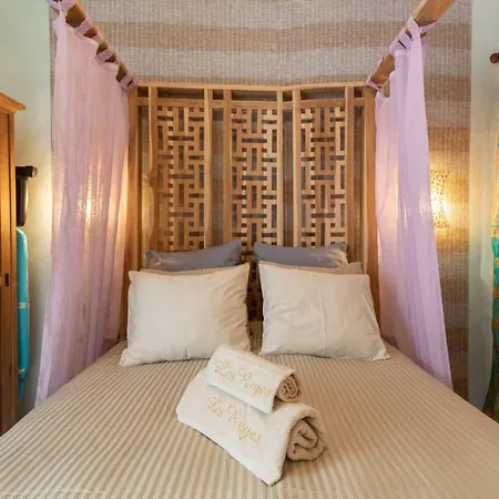 Holiday home Los Reyes Casa Zen